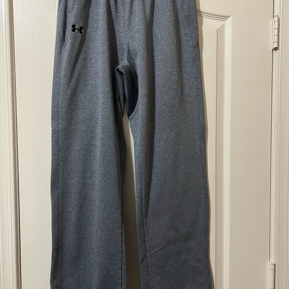 Under Armour women’s size medium sweat pants.